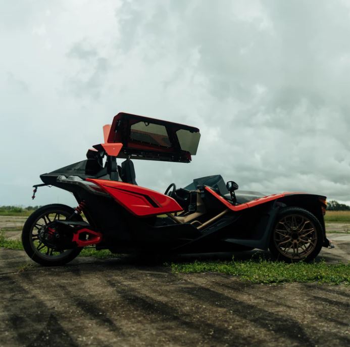 MADSTAD ENGINEERING PHOENIX RISING ROOF SYSTEM FOR THE POLARIS SLINGSHOT (2015-2019 | 2020-2024)