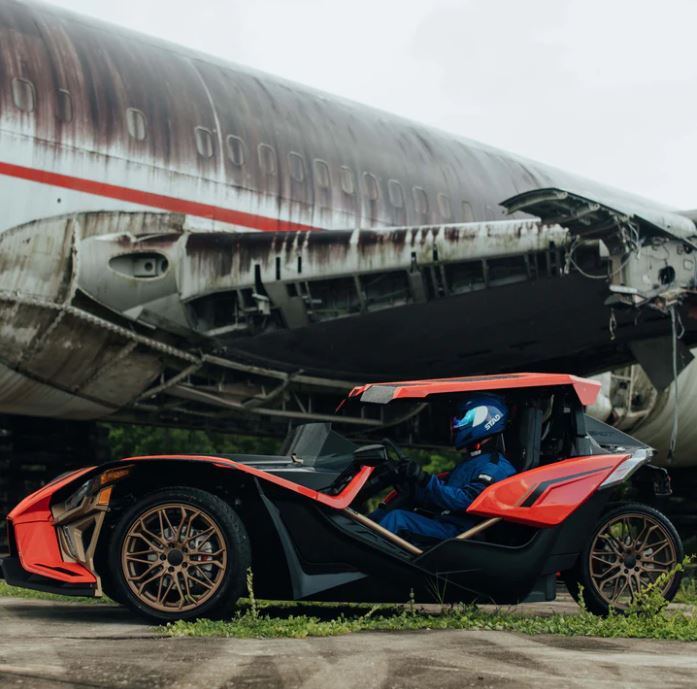 MADSTAD ENGINEERING PHOENIX RISING ROOF SYSTEM FOR THE POLARIS SLINGSHOT (2015-2019 | 2020-2024)