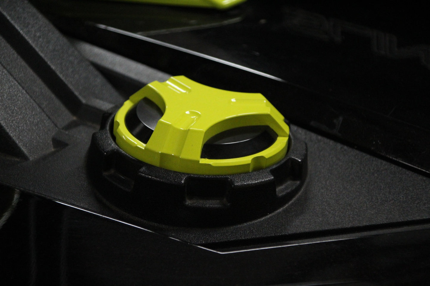 TWIST DYNAMICS GAS CAP FOR THE POLARIS SLINGSHOT (2015-2024)