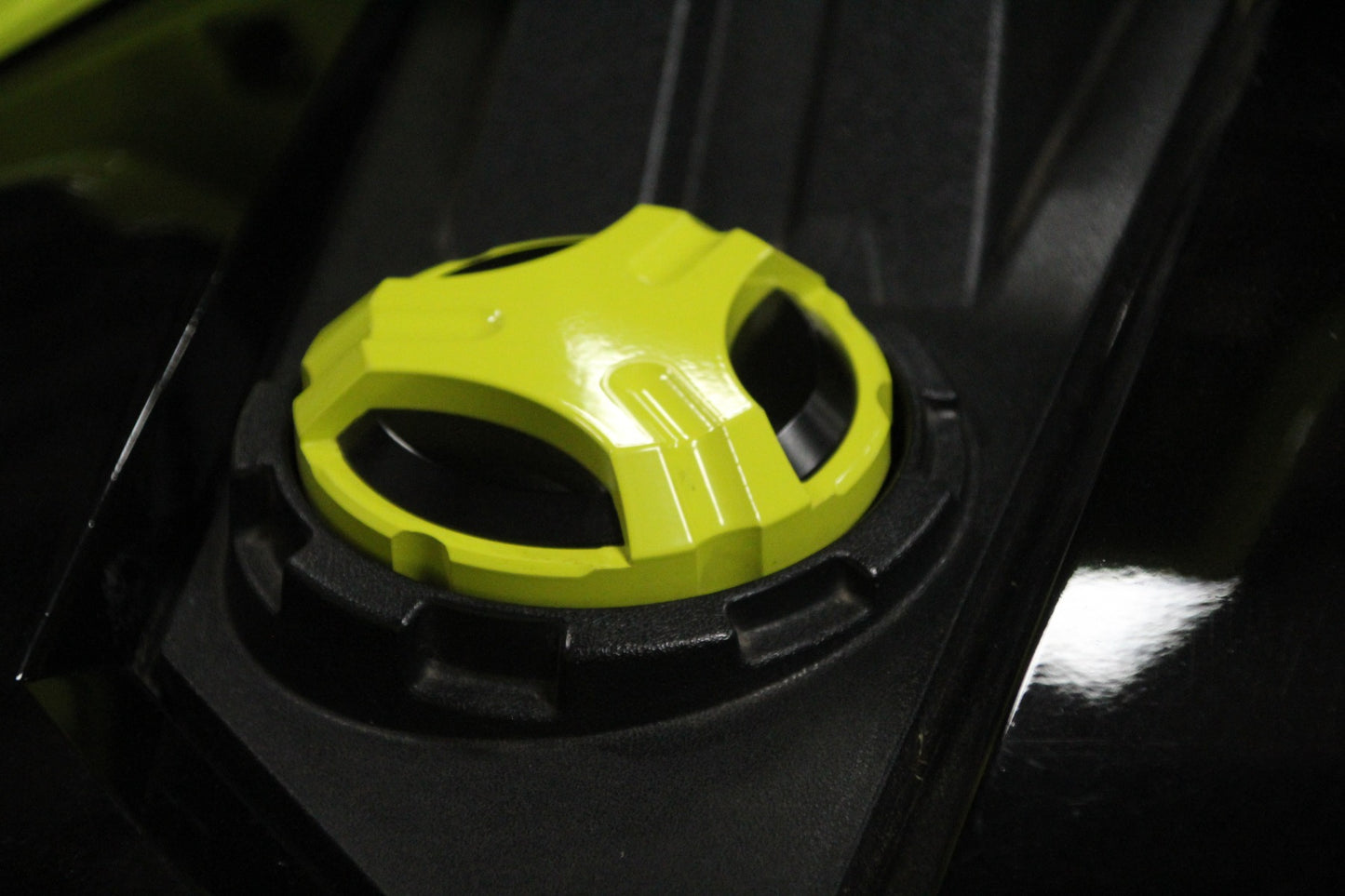 TWIST DYNAMICS GAS CAP FOR THE POLARIS SLINGSHOT (2015-2024)