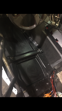 UAS UNDER SEAT SUBWOOFER ENCLOSURE W- FLOOR PAN