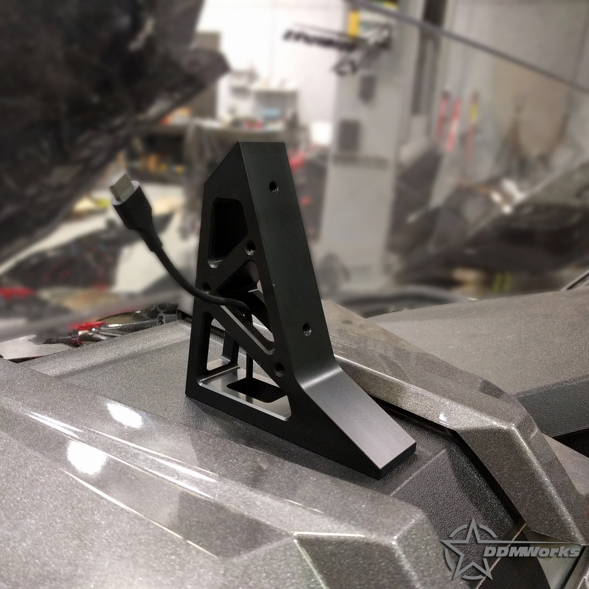 DDMWorks Windshield Mount for Polaris Slingshot (2015–2019) — manufacturer photo 2