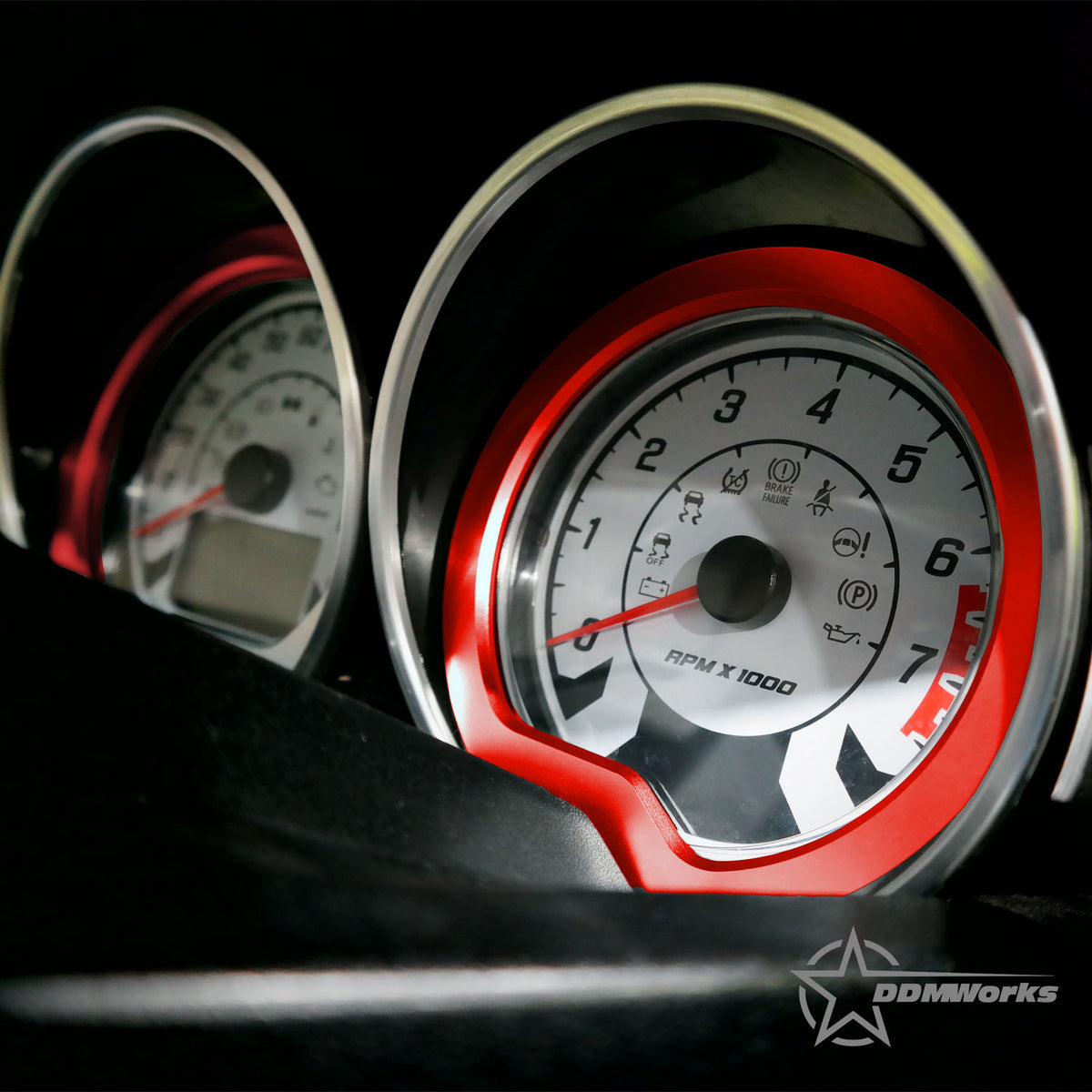 DDMWorks Polaris Slingshot Gauge Bezel (2015–2019) — manufacturer photo 1