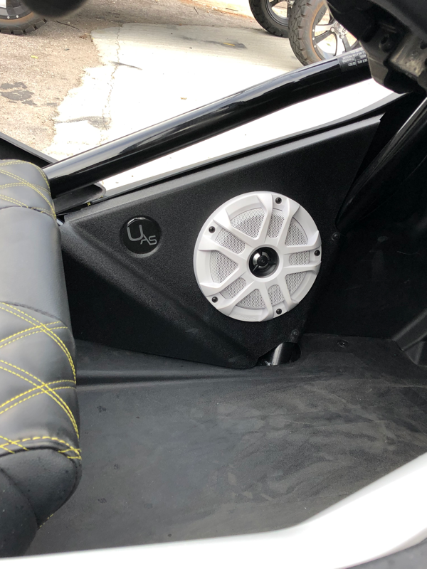 UAS Kick Panel Speaker Pods (2017+ Polaris Slingshot) | 6.5" or 8" Speaker Mount