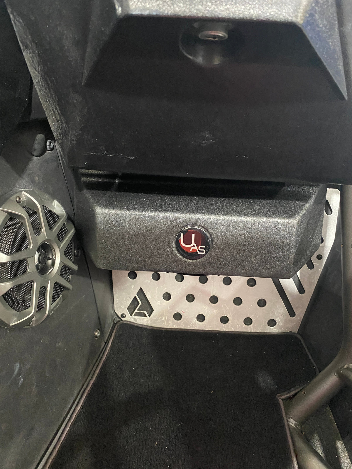 UAS 8" Under-Glovebox Subwoofer Enclosure