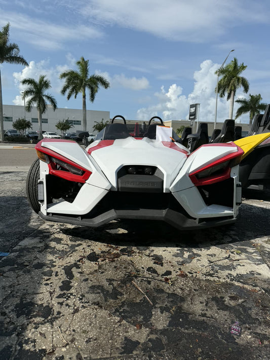 UAS Slingshot Front Side Fillers with Fog Lights
