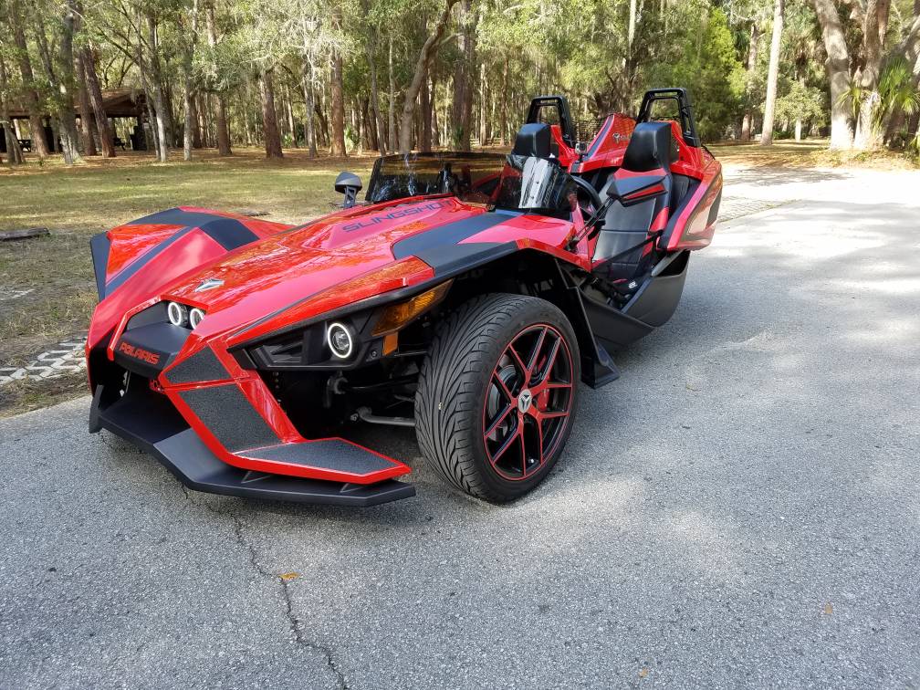 MADSTAD ENGINEERING 13" ADJUSTABLE BLADE WINDSHIELD SYSTEM FOR THE POLARIS SLINGSHOT (2015-2019)