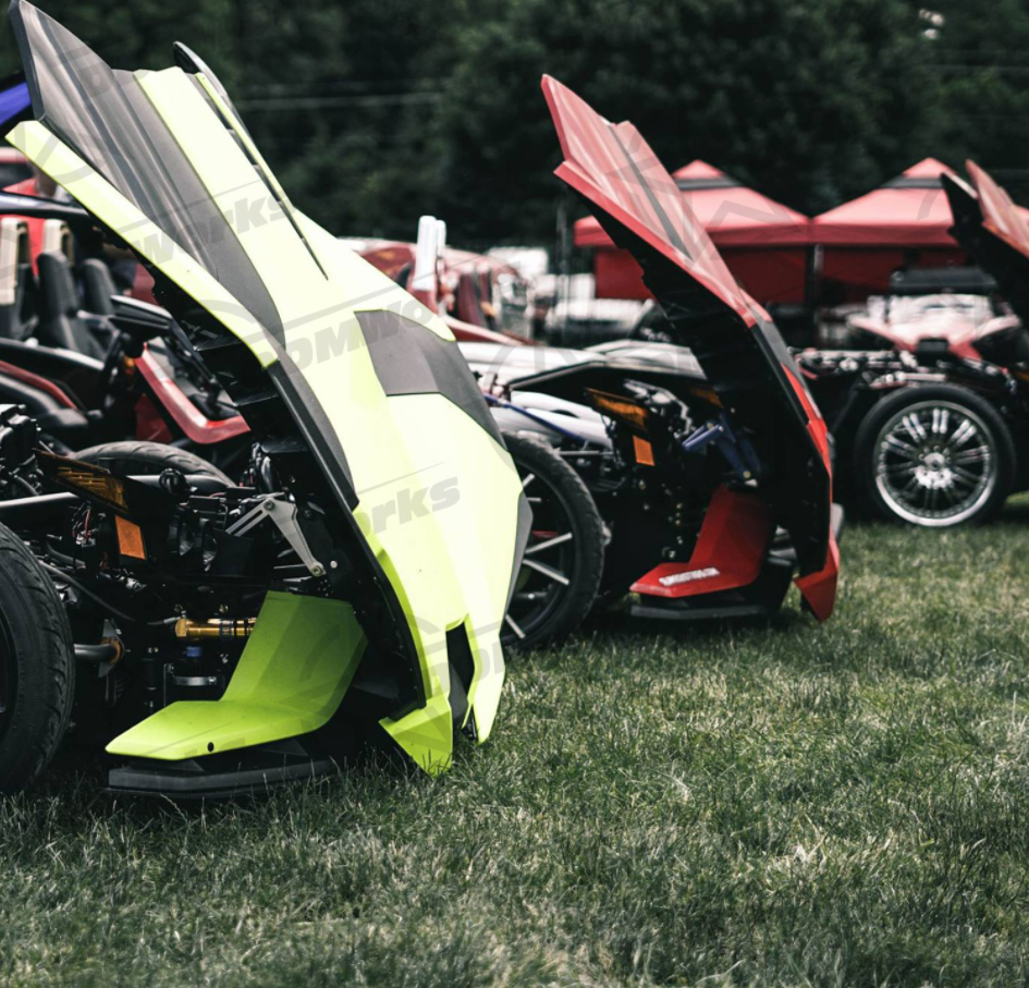DDMWorks Hood Extension Hinges for Polaris Slingshot (2015–2026)